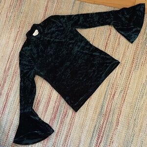LOST + WANDER emerald crushed velvet mock neck top with bell sleeves